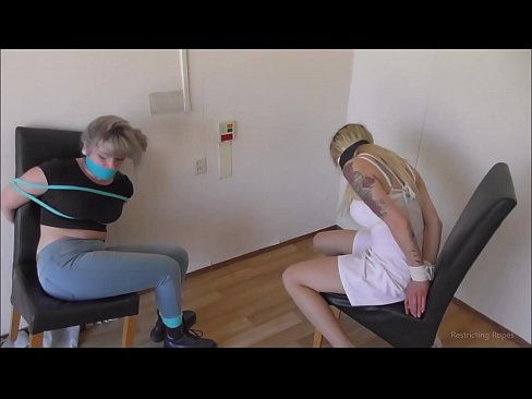 ❤️ Giyohvand / bog'langan va gagged / qayg'u ichida qiz ️  seks  uz.niceporn.ru ❌️❤